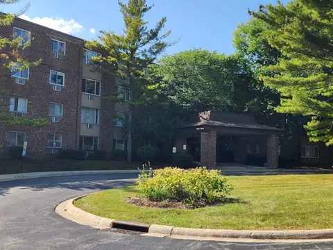 1500 Robin Cir #417, Hoffman Estates, IL 60169