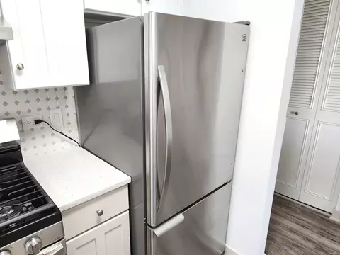 1500 Robin Cir #417, Hoffman Estates, IL 60169 photo 8