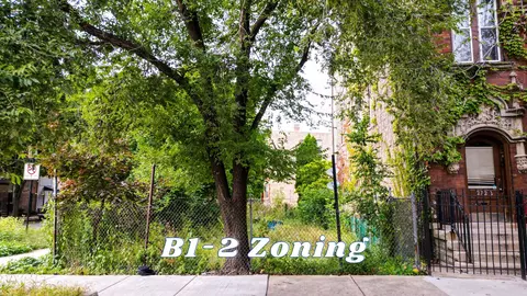 2724 W 18th St, Chicago, IL 60608