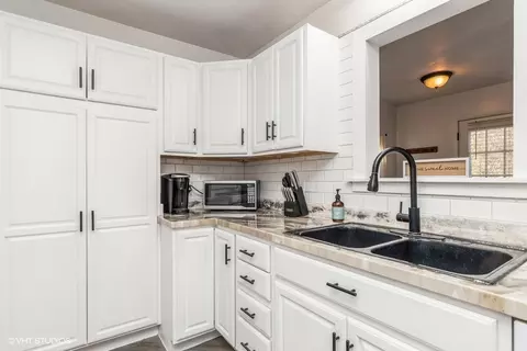 1709 Riverside Dr N, Mchenry, IL 60050 photo 12