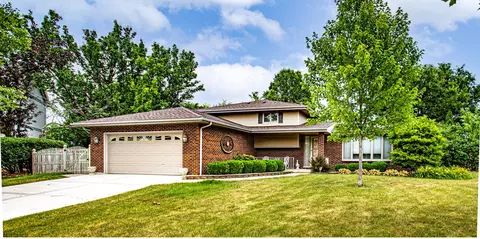 334 Rebecca Rd, Joliet, IL 60435