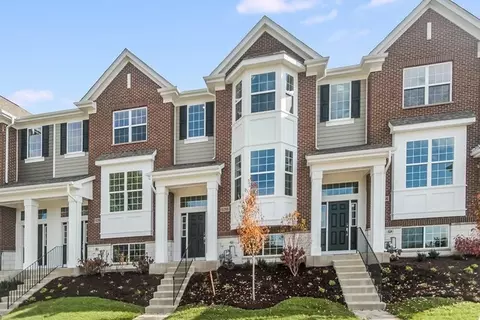 9266 Harlowe Ln, Orland Park, IL 60462