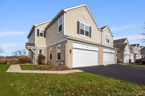 557 Springbrook Trl N, Oswego, IL 60543