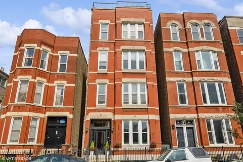 1326 W Huron St #4, Chicago, IL 60642
