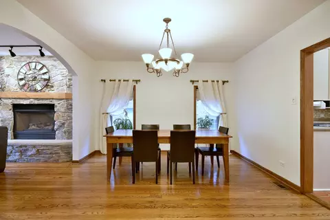 Dining - 336 N Walnut St, Elmhurst, IL 60126 photo 1 of 2