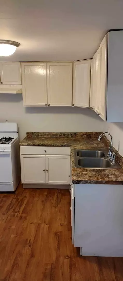 622 Howard Ave, Aurora, IL 60506 photo 9