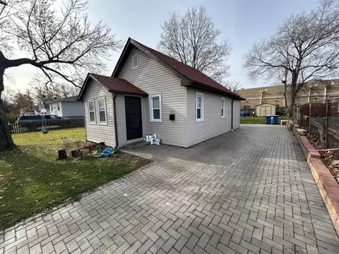 622 Howard Ave, Aurora, IL 60506 photo 5