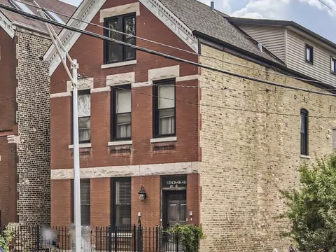 2044 N Winchester Ave #2R, Chicago, IL 60614