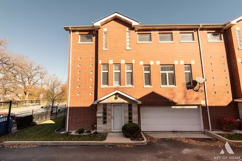 10851 S Vincennes Ave #A, Chicago, IL 60643