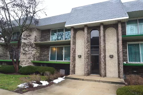 9126 S Pulaski Rd #2W, Oak Lawn, IL 60453