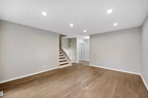 660 Alcoa Ln, Hoffman Estates, IL 60169 photo 22