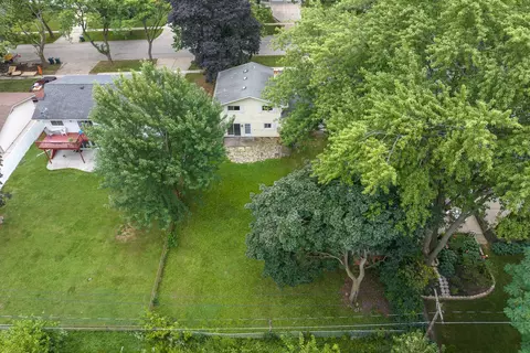 660 Alcoa Ln, Hoffman Estates, IL 60169 photo 14