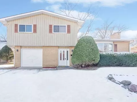 2725 Jacquelyn Ln, Waukegan, IL 60087