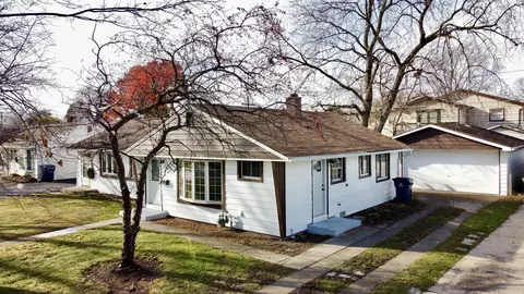 8836 S Corcoran Rd #0, Hometown, IL 60456