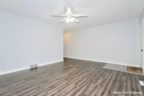 1618 Knoll Ave, Mchenry, IL 60050 photo 4