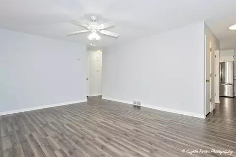 1618 Knoll Ave, Mchenry, IL 60050 photo 3