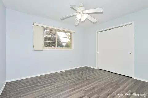 1618 Knoll Ave, Mchenry, IL 60050 photo 9