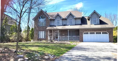 5404 Fairview Ave, Downers Grove, IL 60515