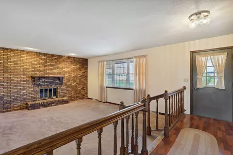 13 James Ct, Sidney, IL 61877 photo 3