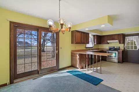 13 James Ct, Sidney, IL 61877 photo 4