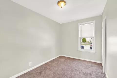 603 Raymond St, Elgin, IL 60120 photo 10