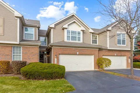 109 Fountain Grass Cir #109, Bartlett, IL 60103