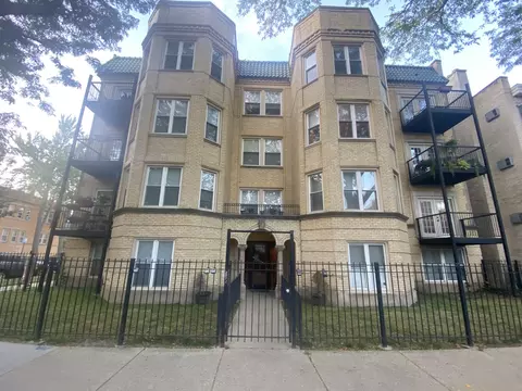 2258 W Arthur Ave #103-2, Chicago, IL 60645