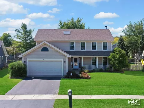 2327 Cheshire Dr, Aurora, IL 60502