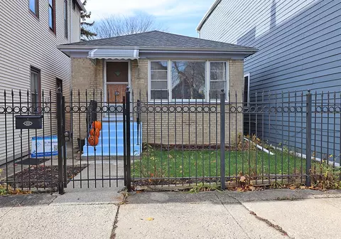 3138 N Richmond St, Chicago, IL 60618