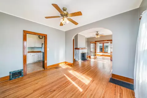 1238 Douglas St, Ottawa, IL 61350 photo 4