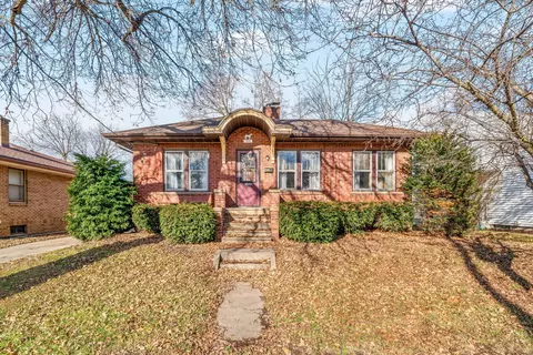1238 Douglas St, Ottawa, IL 61350