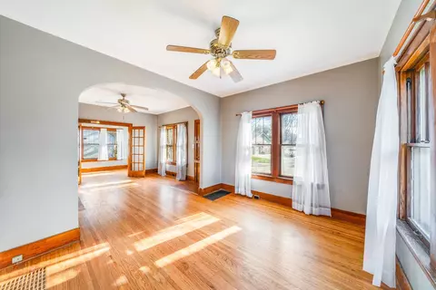 1238 Douglas St, Ottawa, IL 61350 photo 3