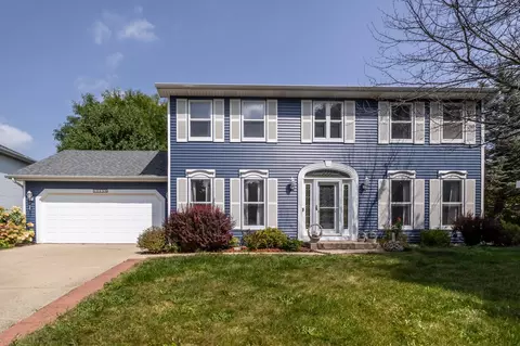 715 Butternut Ln, Elgin, IL 60123
