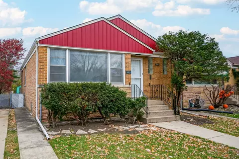 5915 N Jersey Ave, Chicago, IL 60659