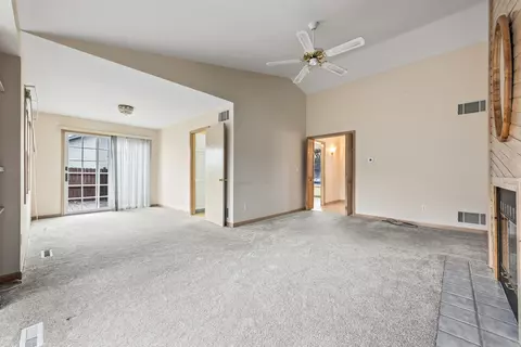 14 Warren Dr, Mazon, IL 60444 photo 5