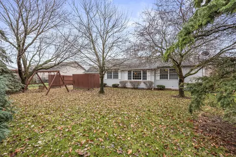 14 Warren Dr, Mazon, IL 60444 photo 2