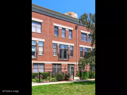 855 N May St #E, Chicago, IL 60642