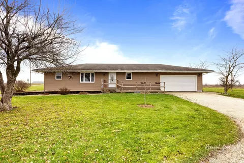 19663 N 3000 East Rd, Cullom, IL 60929