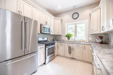 1204 Devon Ave, Park Ridge, IL 60068 photo 13