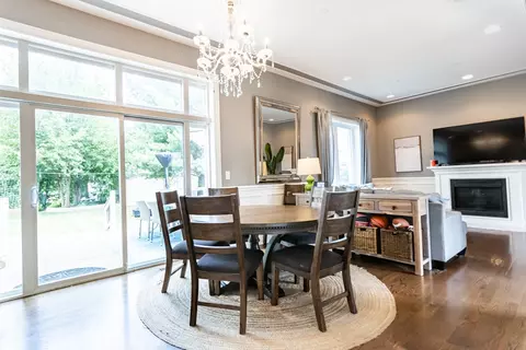 1204 Devon Ave, Park Ridge, IL 60068 photo 9