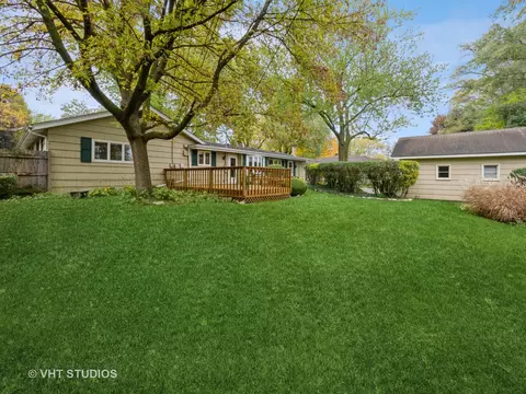 3305 Saint James St, Rolling Meadows, IL 60008 photo 4