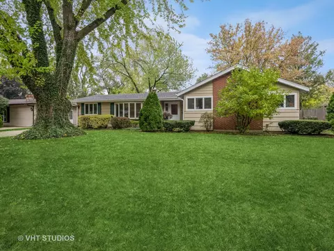 3305 Saint James St, Rolling Meadows, IL 60008 photo 2