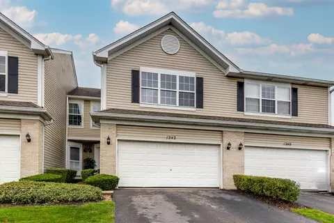 1242 Hillsborough Ct, Crystal Lake, IL 60014