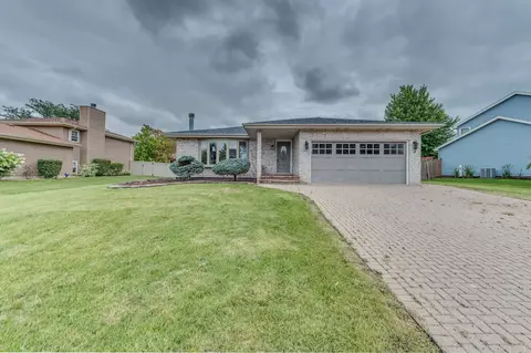 16539 Timberview Dr, Plainfield, IL 60586