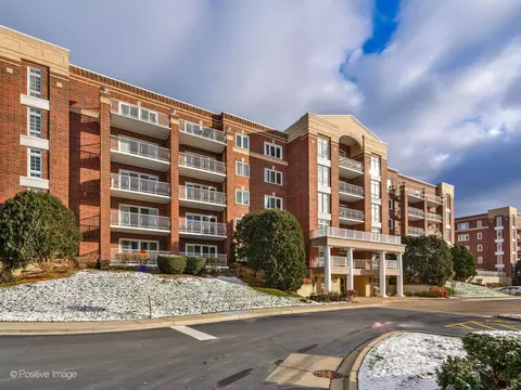 7041 W Touhy Ave #501, Niles, IL 60714