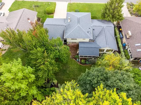 111 Hammitt Dr, Normal, IL 61761 photo 8