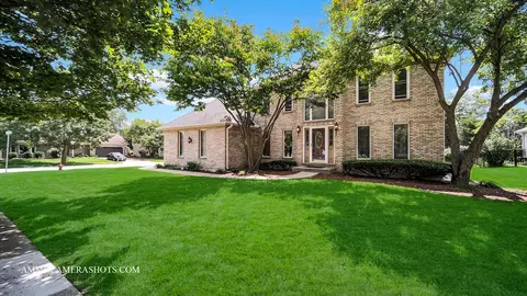 2585 Thornley Ct, Aurora, IL 60504