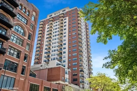 1529 S State St #TH2, Chicago, IL 60605