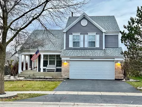 7844 Geneva Dr, Gurnee, IL 60031
