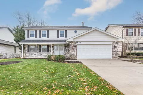225 Kingsport Dr, Schaumburg, IL 60193